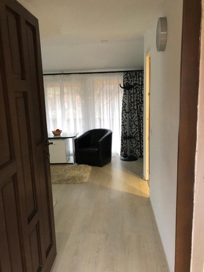 Toni Room 锡吉什瓦拉 外观 照片